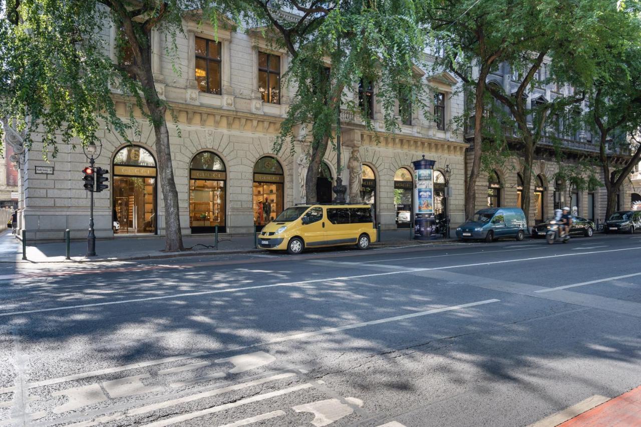 Apartman Premium Art Deco At Broadway // 4bdr & 3br